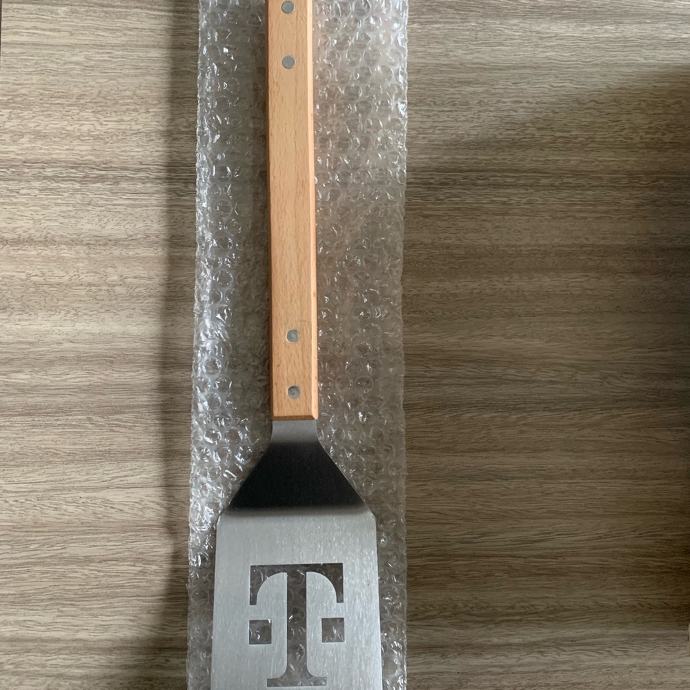 T-Mobile Tuesdays Wooden Silver BBQ Grill Metal Spatula & Bottle Opener 17" NWT